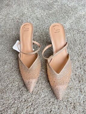 a new day Blush Nude Pointed-Toe Beaded Slingback Mules. Size 11
